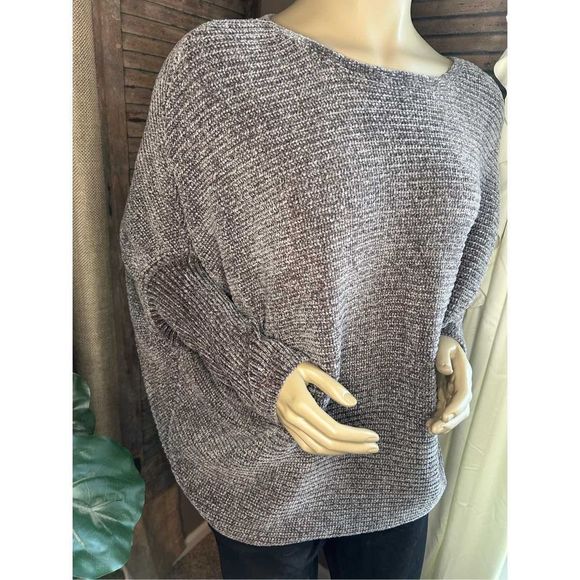 FashionNova Fitted Sleeve Sweater - Picture 2 of 10